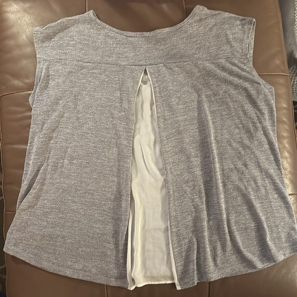 Lane Bryant Soft Sleeveless Tee Rhinestone and Mini Pearl Accent Size 26/28 - Picture 2 of 5